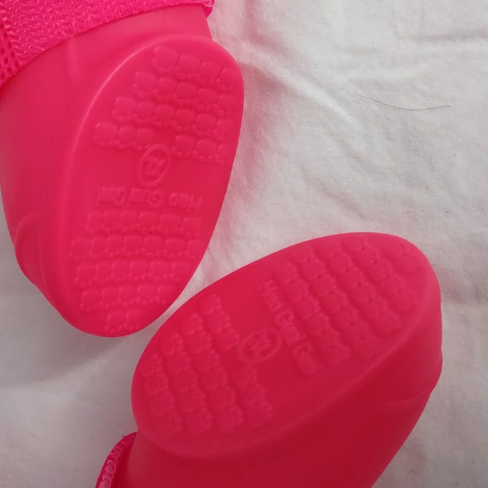 Shoes for your đ dog - Picture 3 of 4